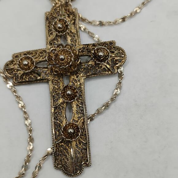 Filigree Antique Gold on Sterling Silver Cross on 22-Inch Chain - Picture 4 of 5